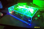 Neobox al buio con le luci accese