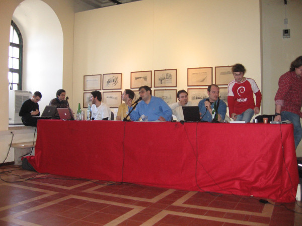 il banco dei relatori