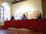 Emiliano sul palco dei relatori